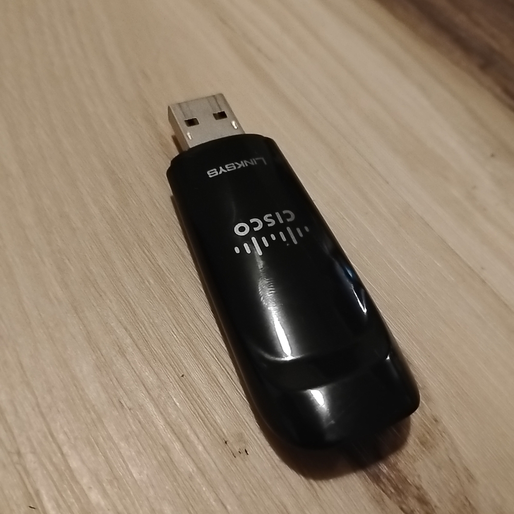 Linksys Sleek Black USB Wi-Fi Adapter
